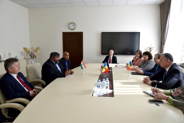 Grigore Hincu meeting with the leadership of the Nicolae Testemiţanu Medical University in Moldova
